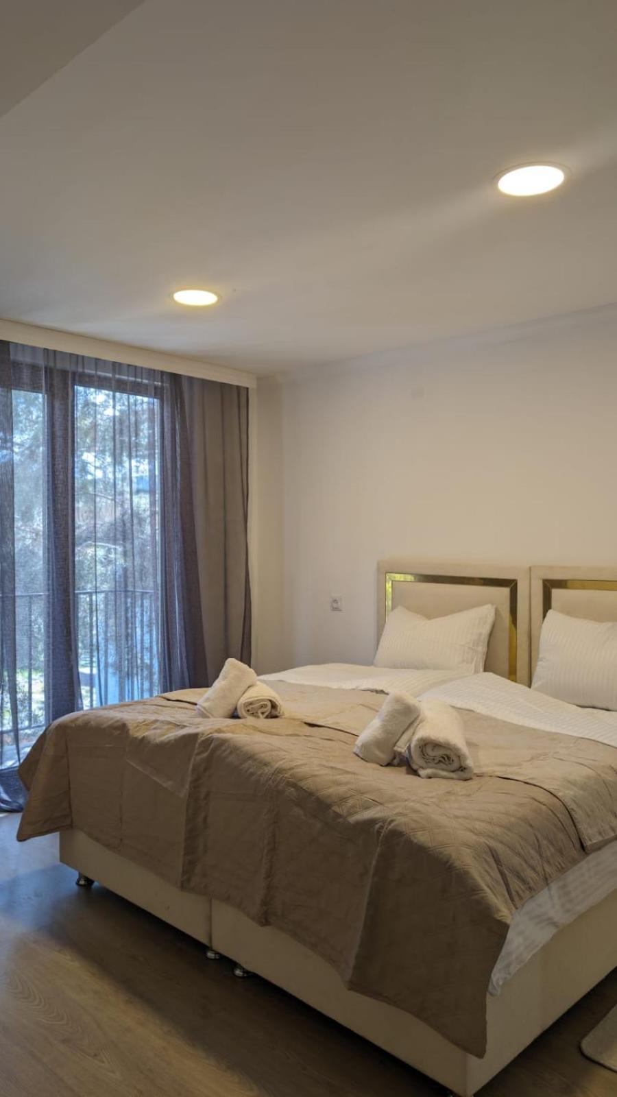 Shara Hotel เมสเตีย ภายนอก รูปภาพ